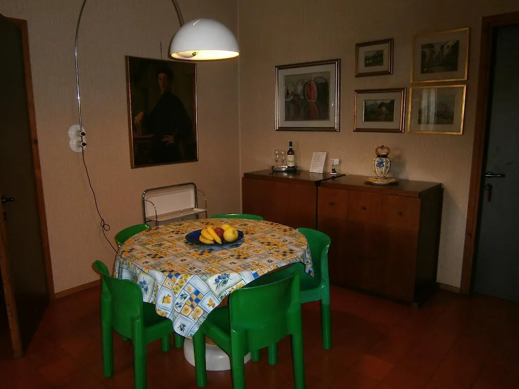 ורונה B&B Duomo לינה וארוחת בוקר
